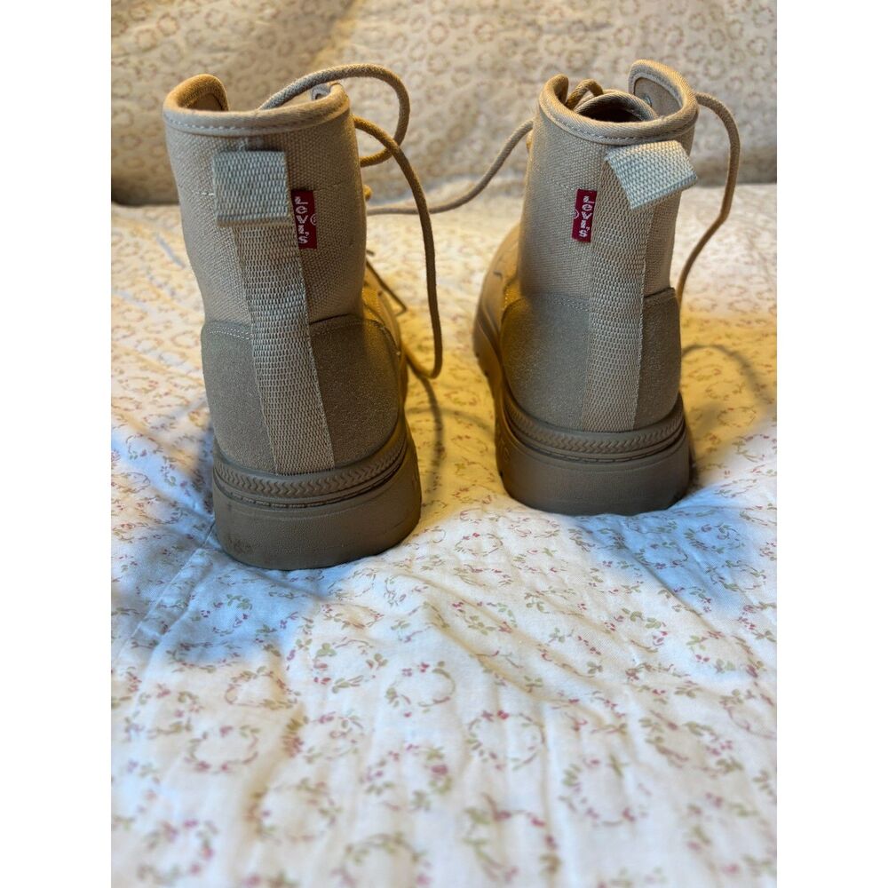 Levi's Boots Canva Sand Color Womens size 9